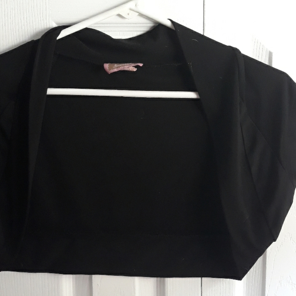 Black short shoulder over shirt